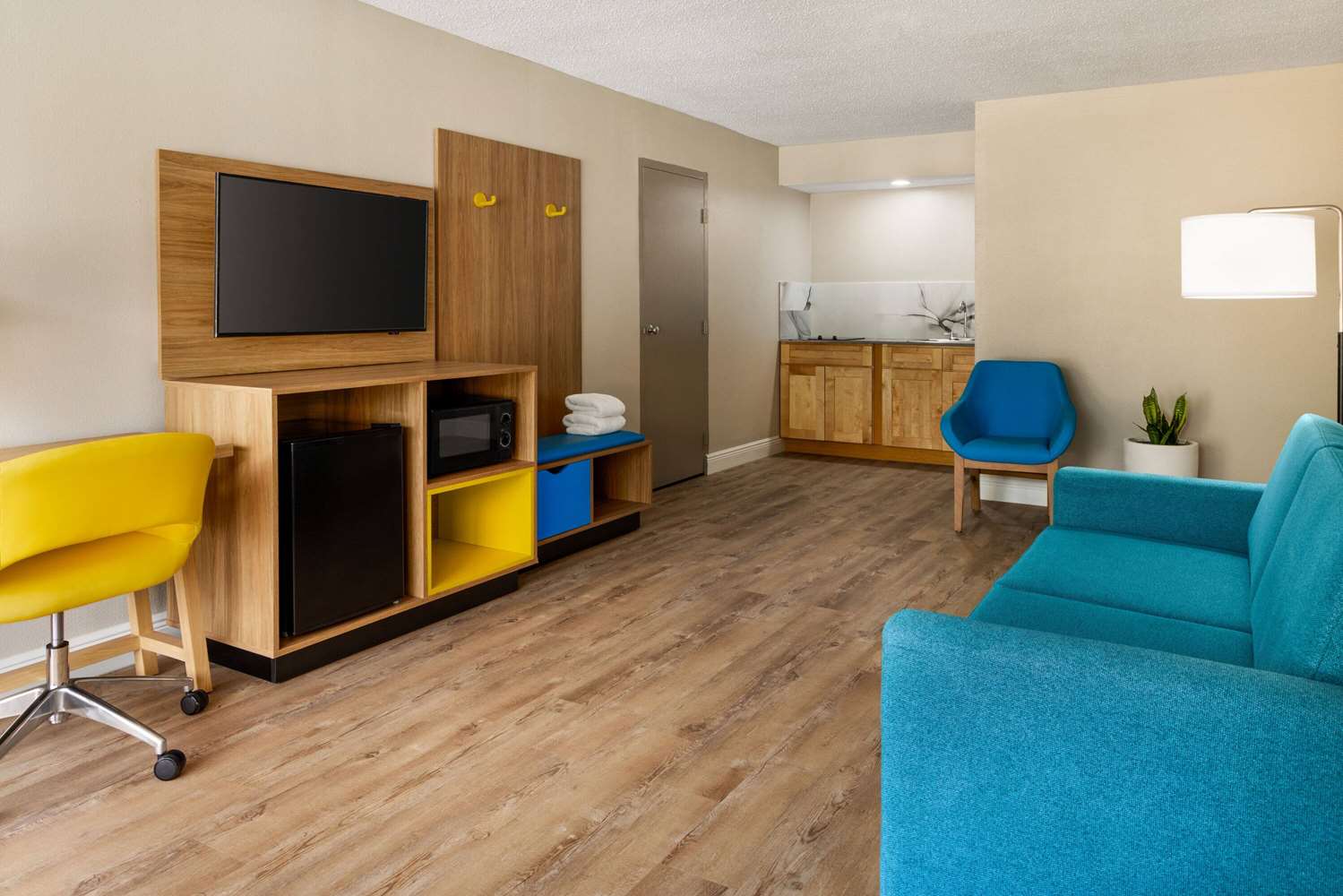 Days Inn By Wyndham Mccomb Ms 16/30