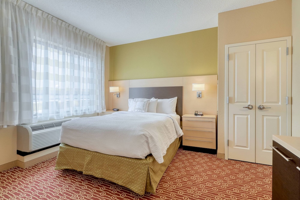 TownePlace Suites York 10/32