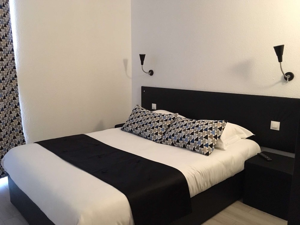 Brit Hotel Salon De Provence 6/30