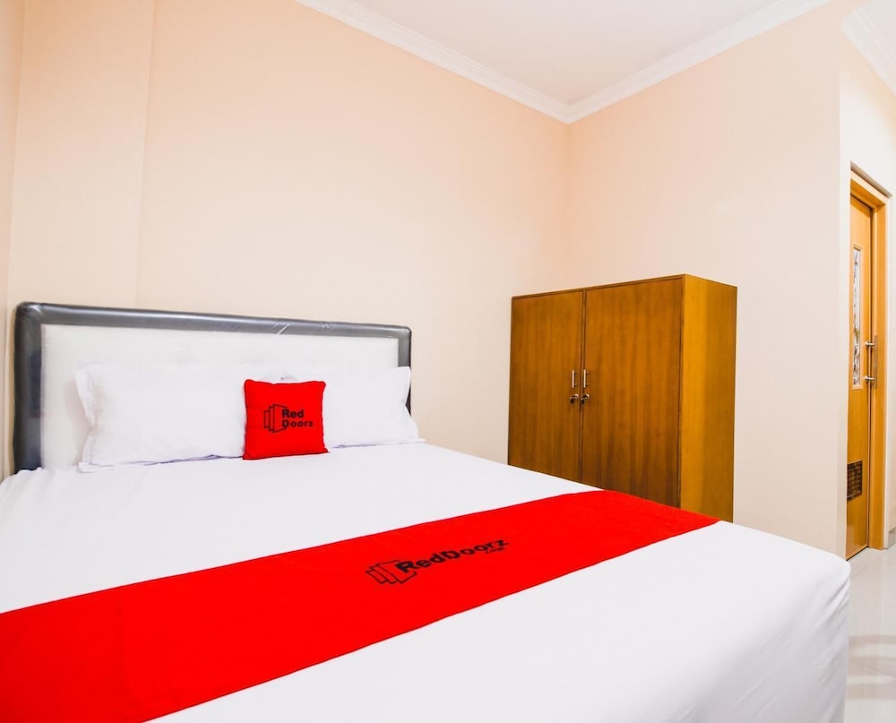 Reddoorz Plus Pogung Raya 3/23