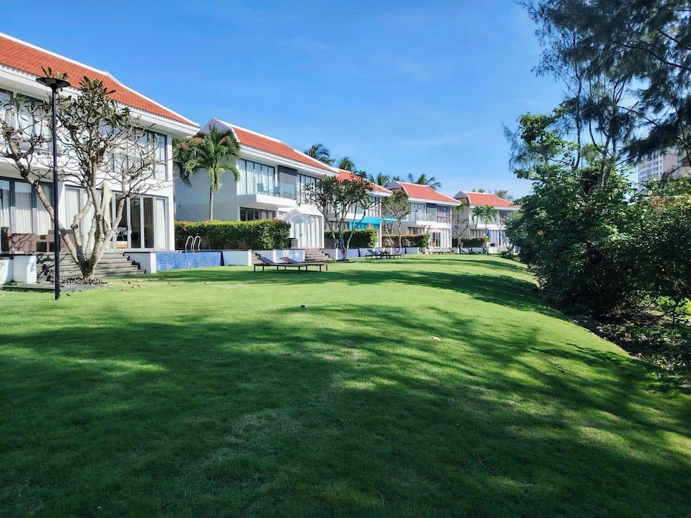 The Ocean Suites 47/50