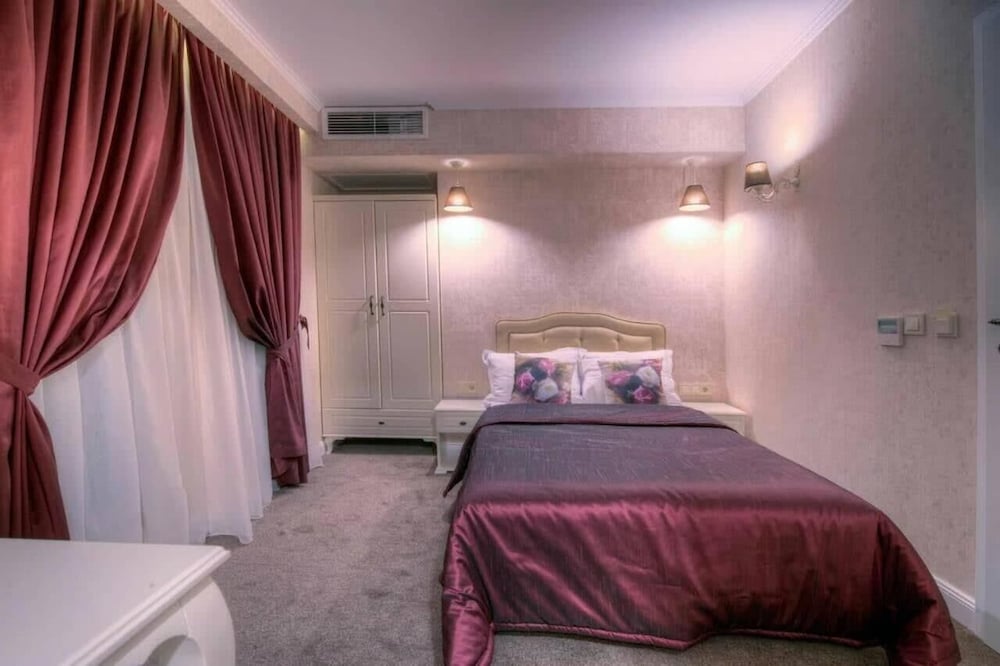 Family Hotel Agoncev 12/41