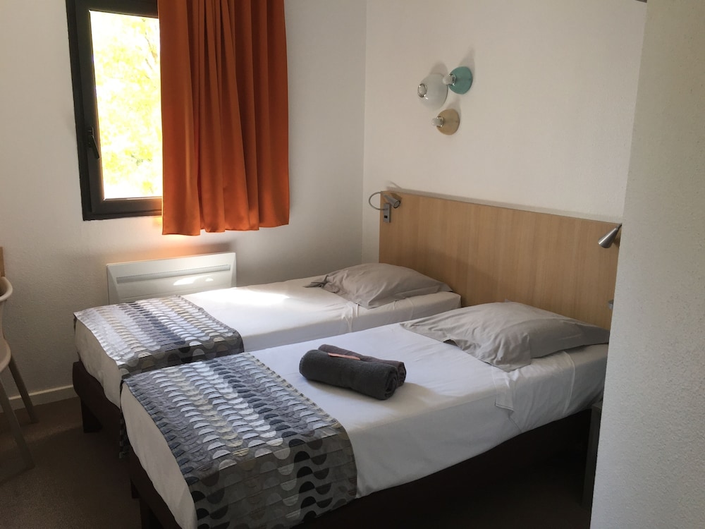 غرفة قياسية بسريرين منفصلين، Kyriad Direct La Rochelle Sud Aytre 3/10