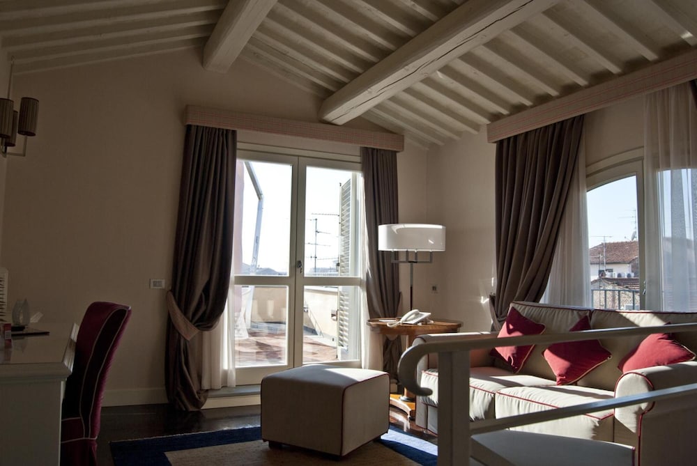 Hotel Patria Pistoia 37/50