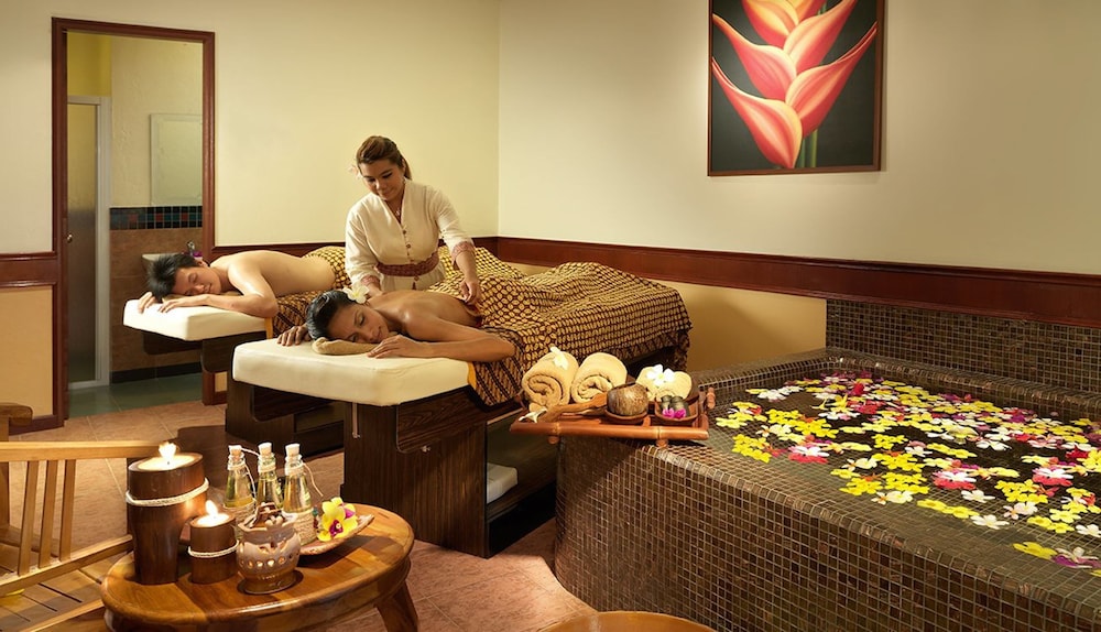 Holiday Villa Beach Resort Spa Cherating 29/48