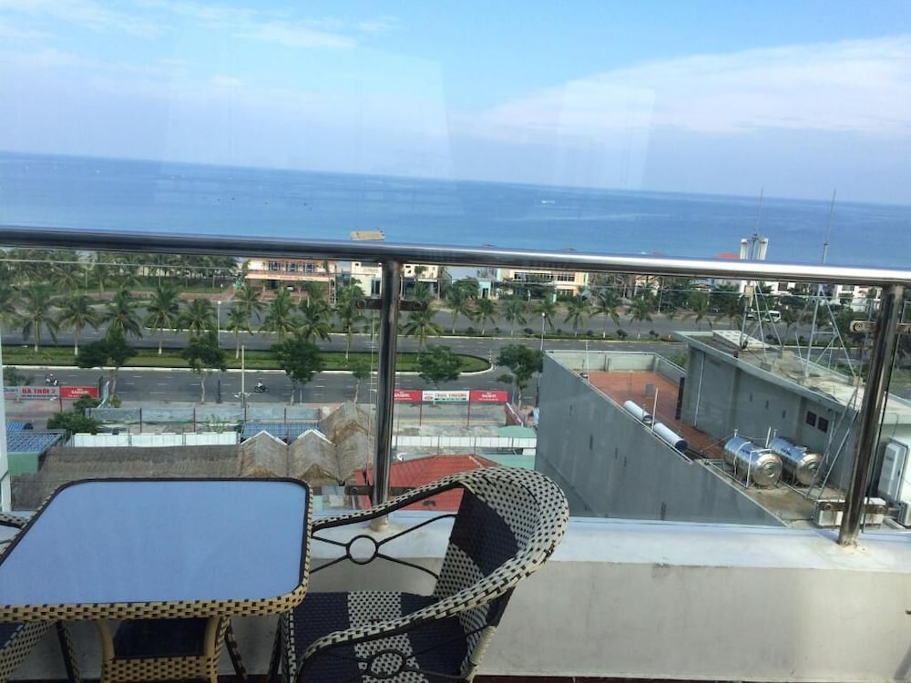 Da Nang Port Hotel 64/64