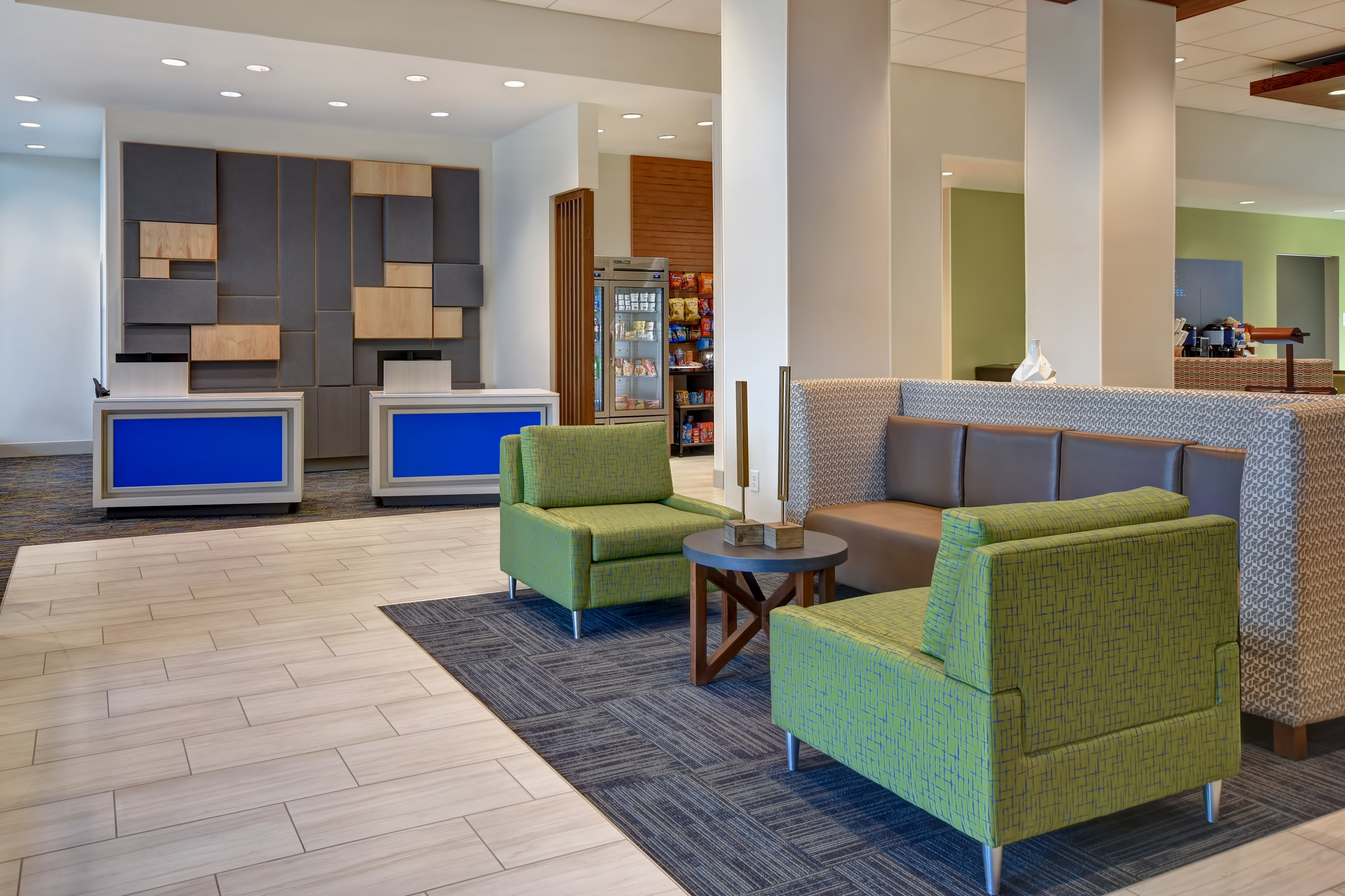 Holiday Inn Express Suites Galveston Beach 40/65