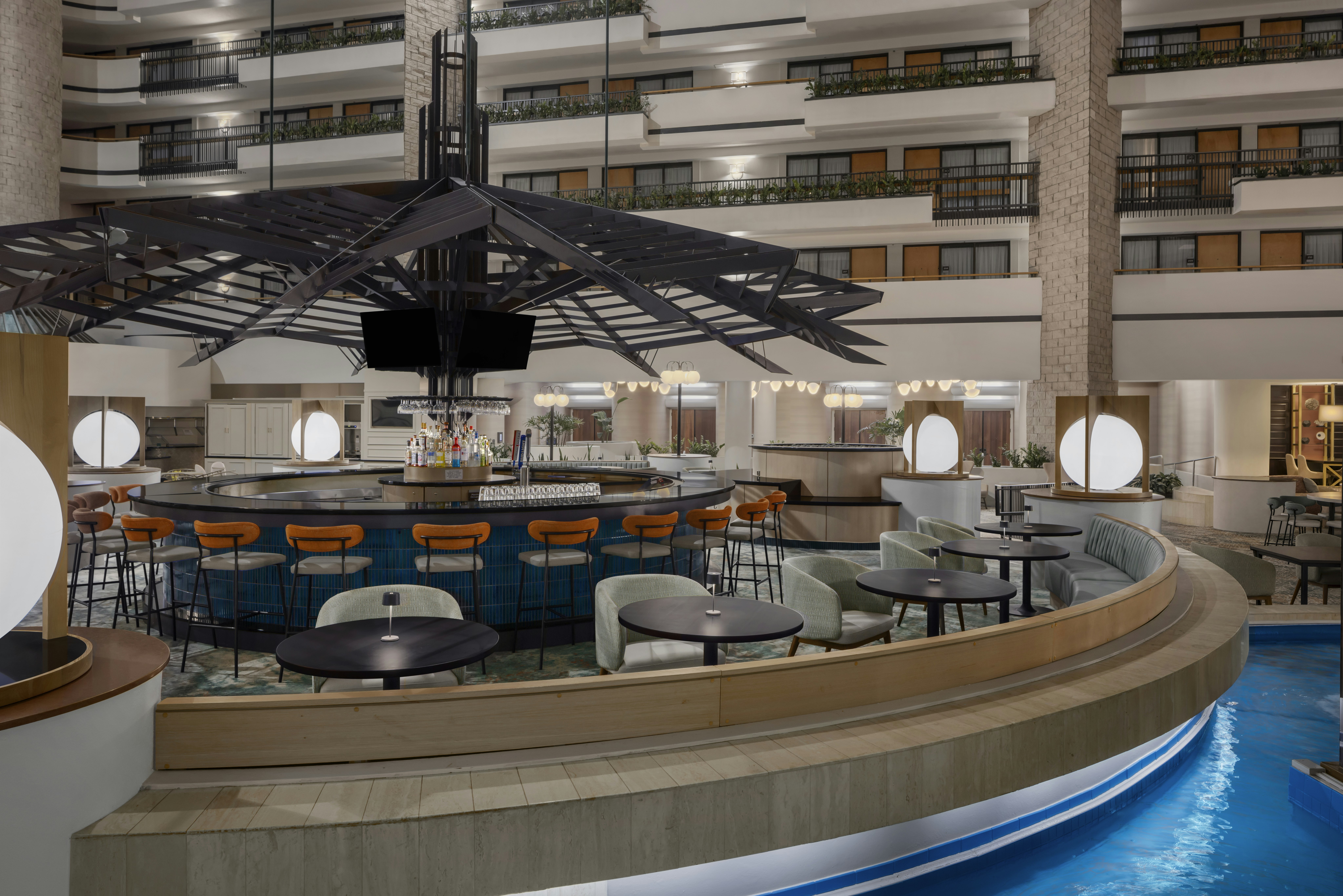 Embassy Suites by Hilton Orlando International Drive ICON Park 15/86