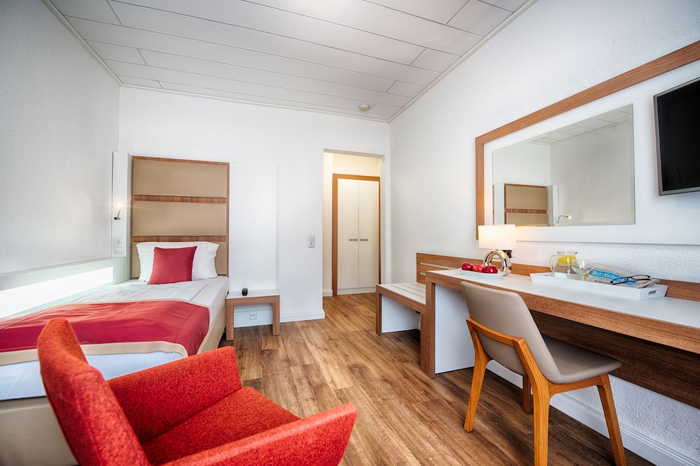 Hotel Senator 35/50