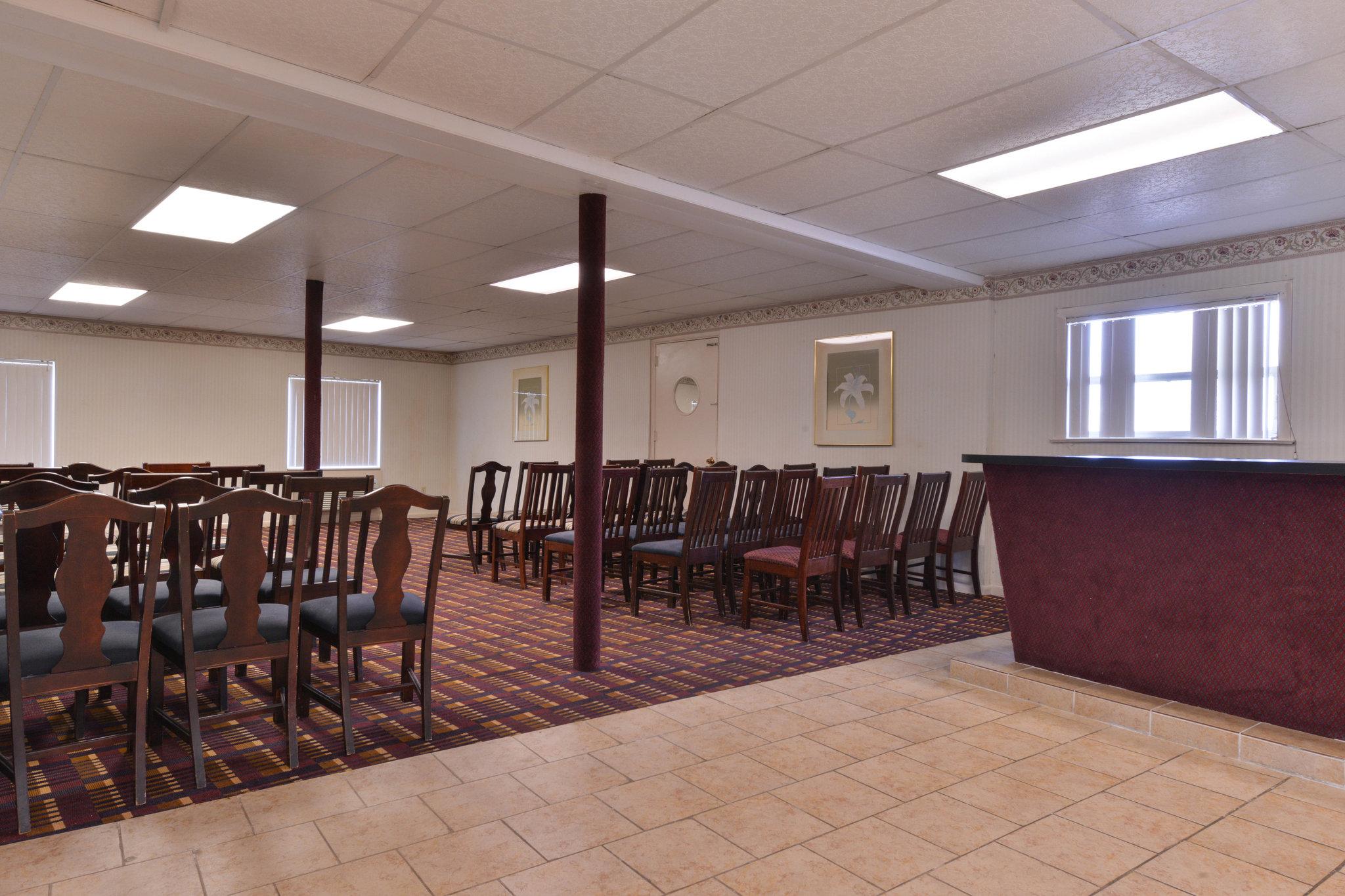 Economy Inn East Hartford CT 43/60