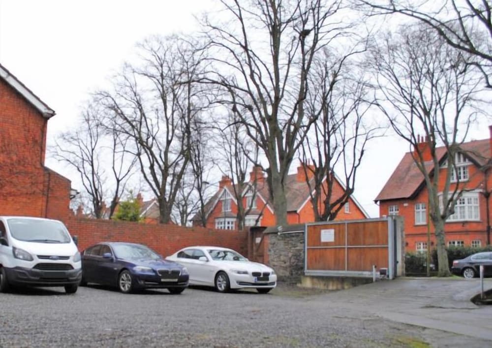 Morehampton Townhouse 51/58