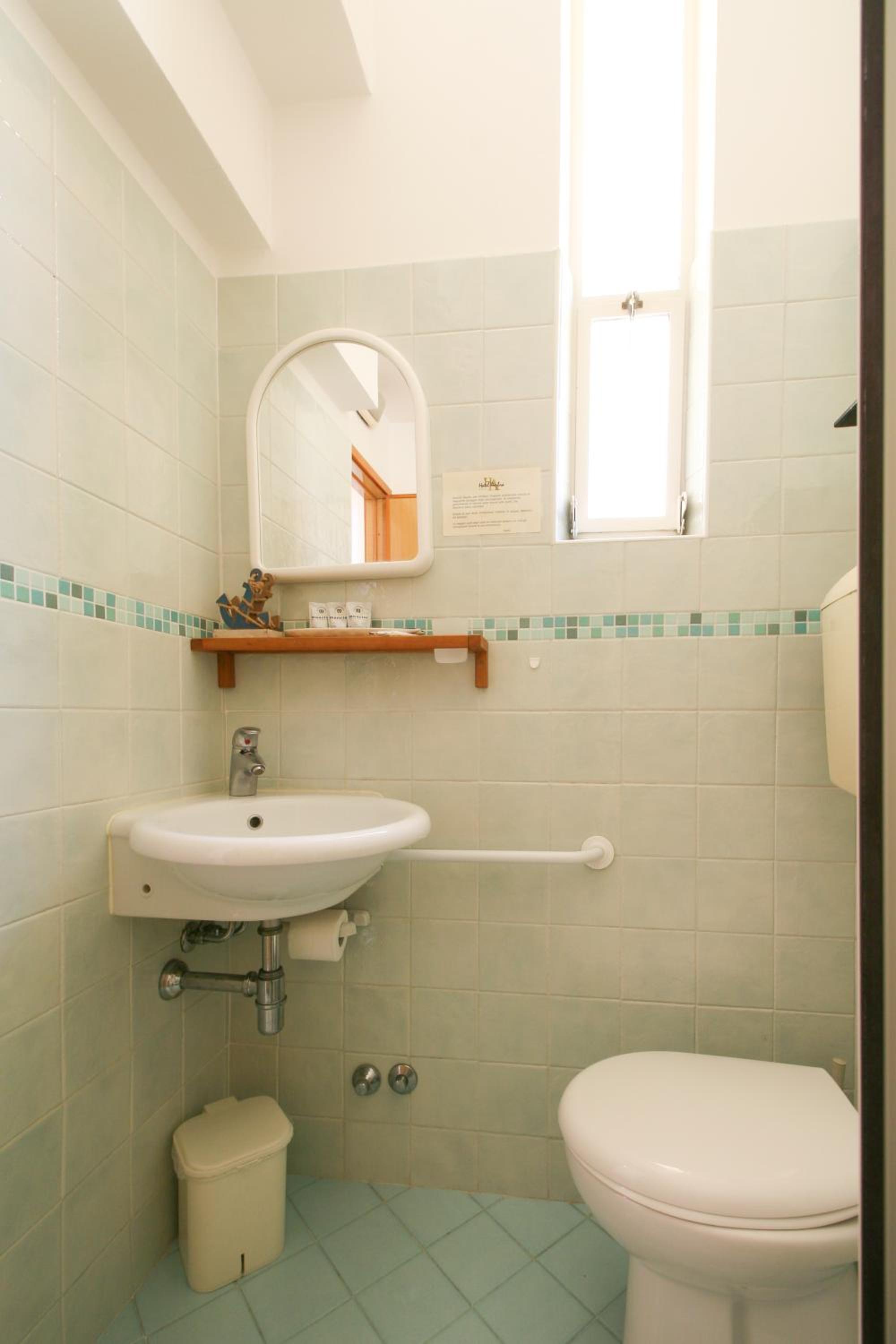 Ambra Hotel Cattolica 47/50