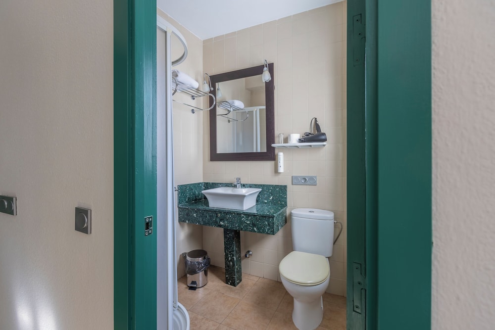 Hotel Itaca Colon 61/63
