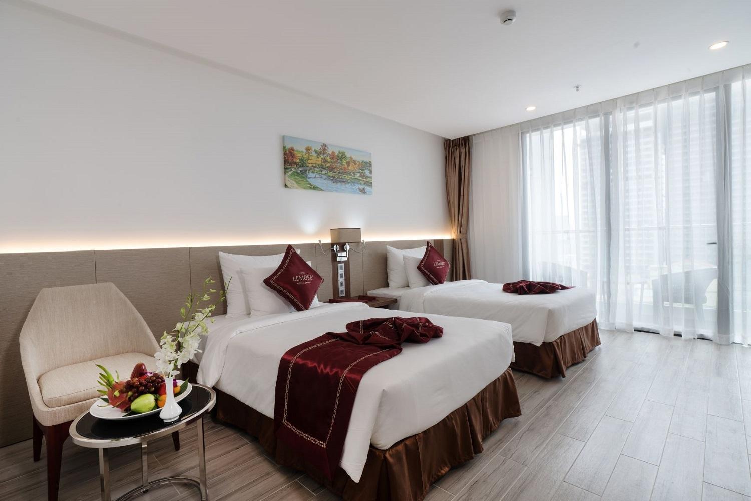 Senior, Executive, Twin Beds, City View
