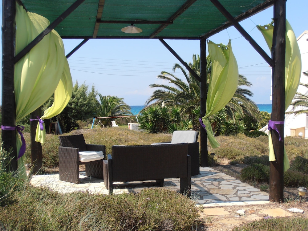 Elli Beach Apartments and Studios 47/50