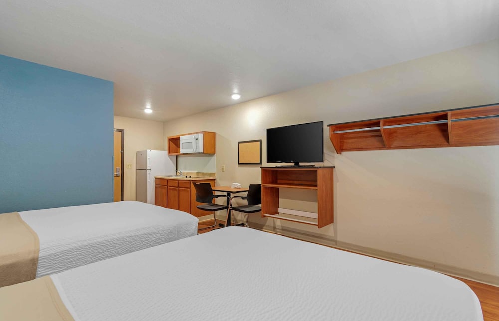 Extended Stay America Select Suites Atlanta Chamblee 25/53