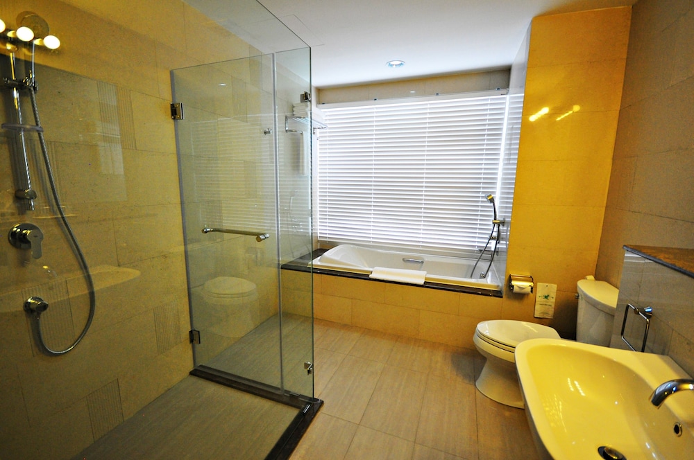 Parinda Hotel 39/41