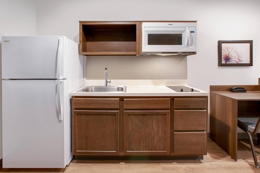 WoodSpring Suites Washington DC Northeast Greenbelt 23/24