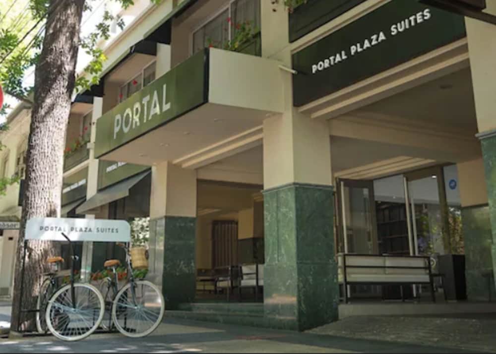 Portal Plaza Suites 48/50