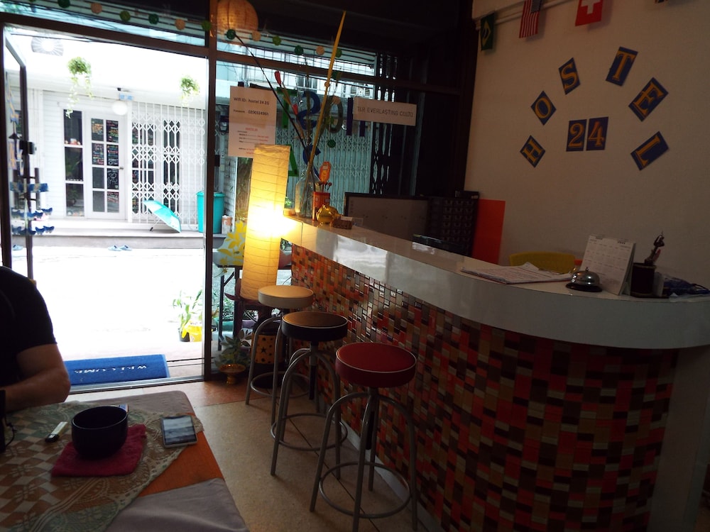 Hostel 24 37/50