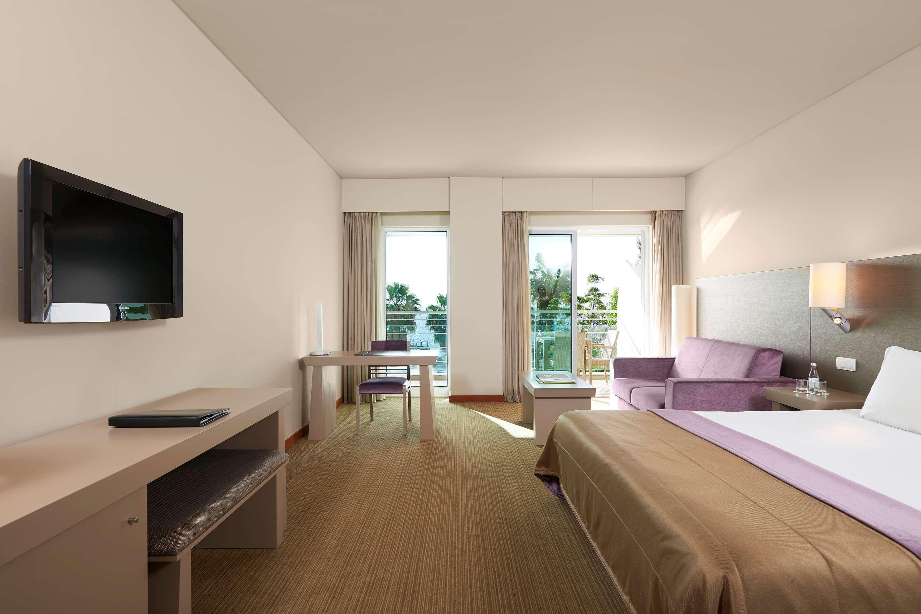 Melia, Lateral Side Sea View