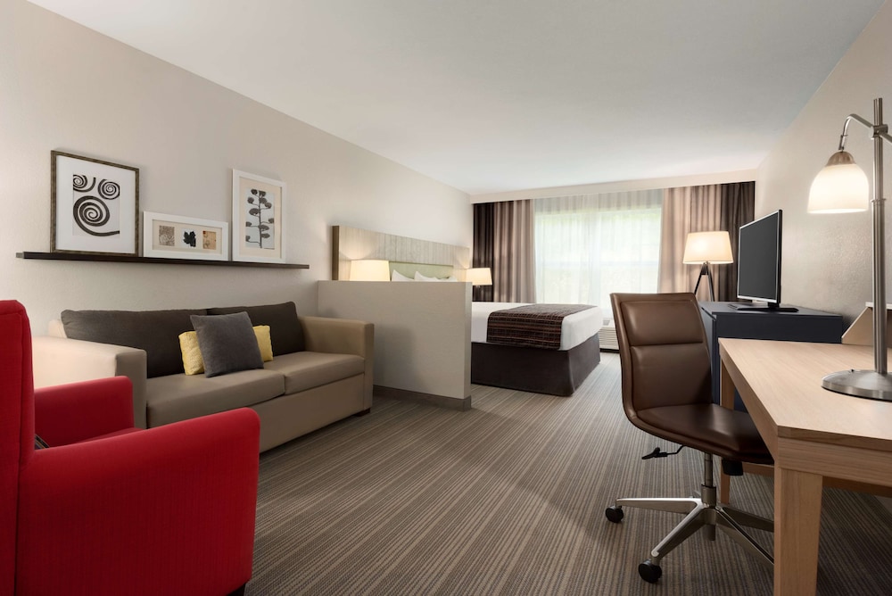 Country Inn & Suites By Radisson, Decorah, IA 37/42