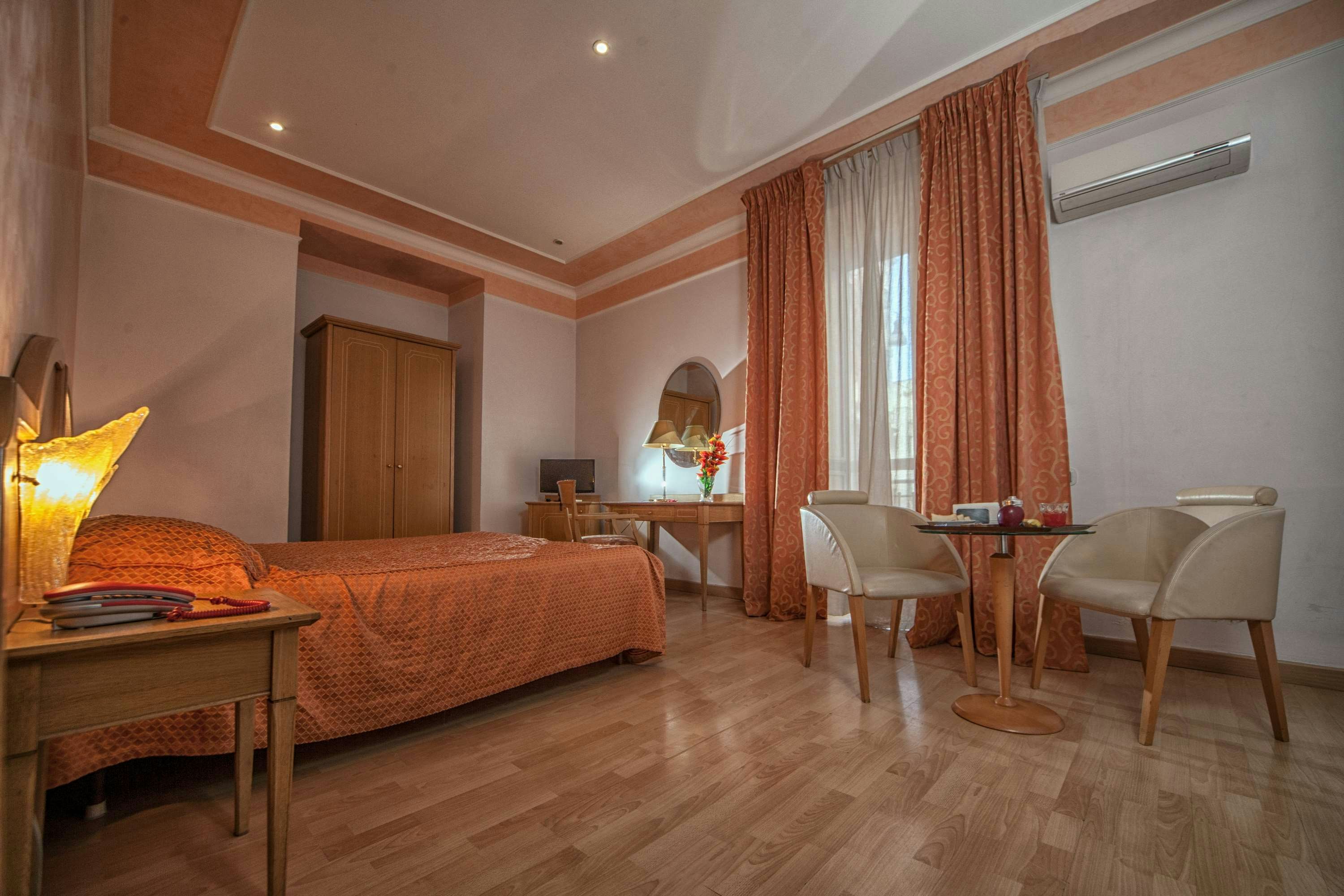 Hotel La Pace 44/59