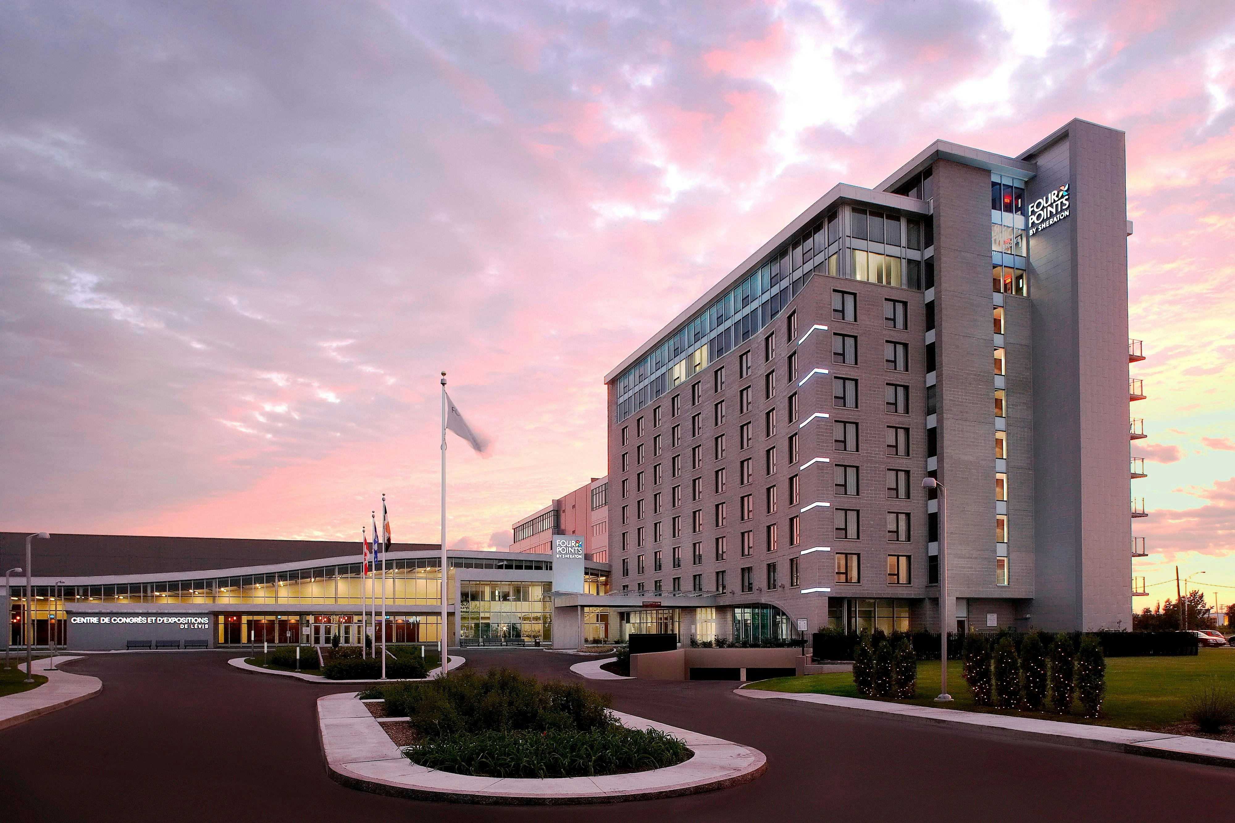 Four Points By Sheraton Levis Convention Center 2/4