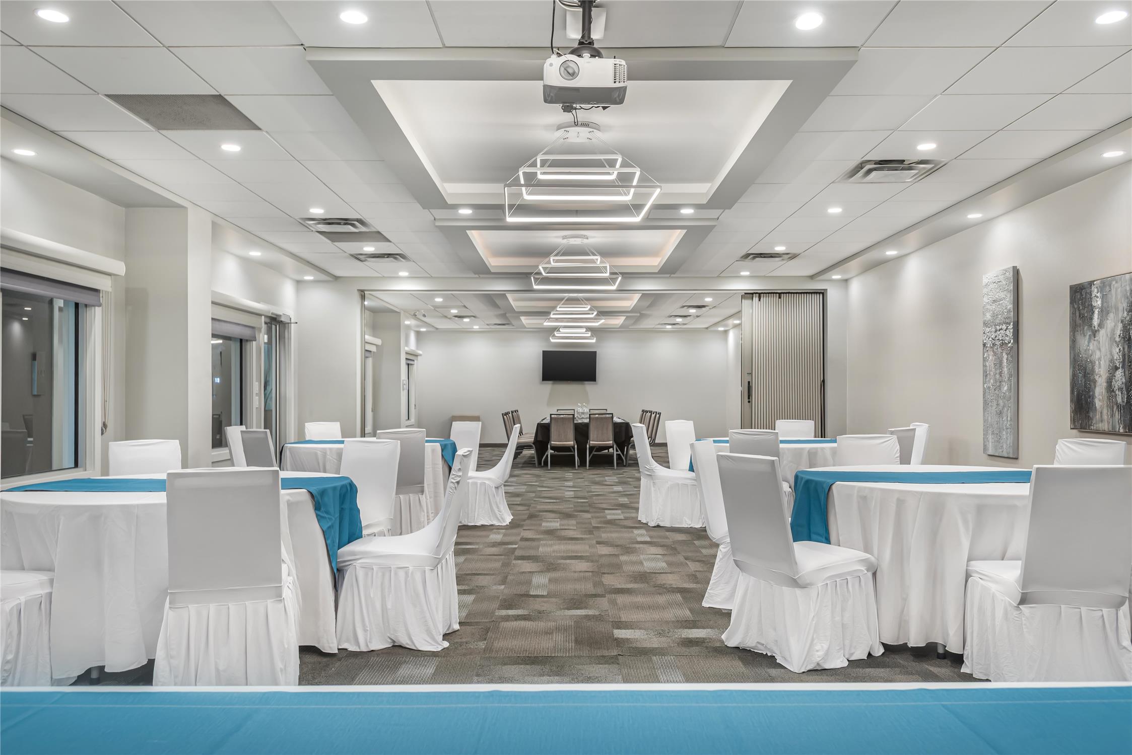 Executive Residency By Best Western Calgary City View North 57/59