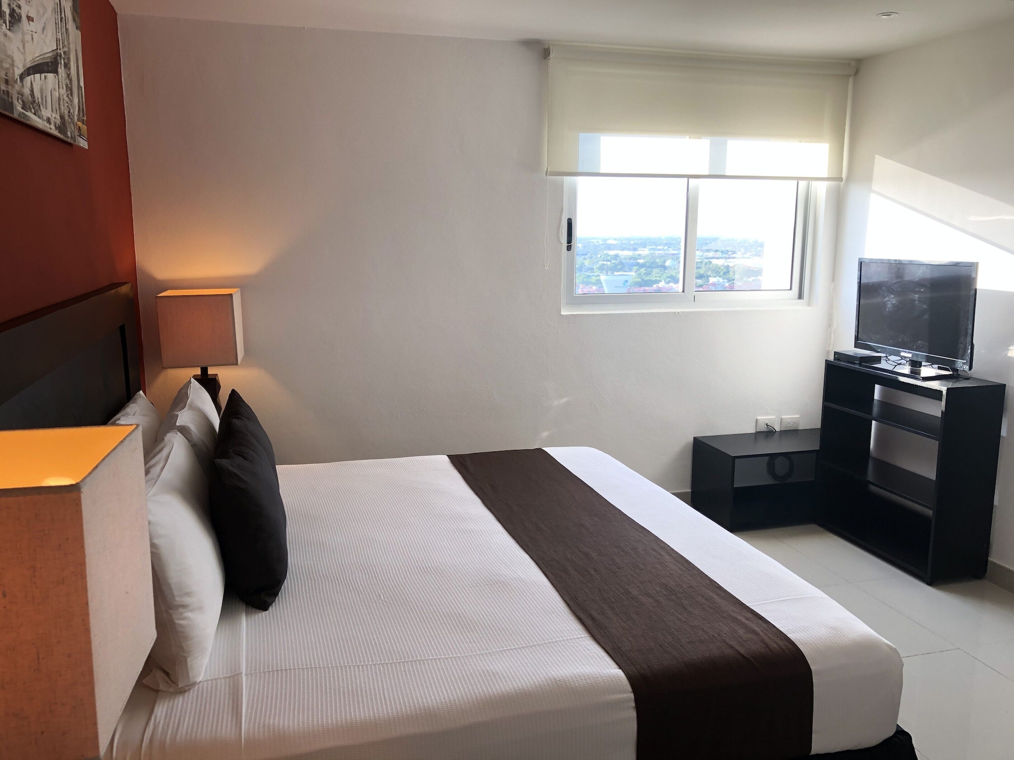 ECONOMY, KING BED