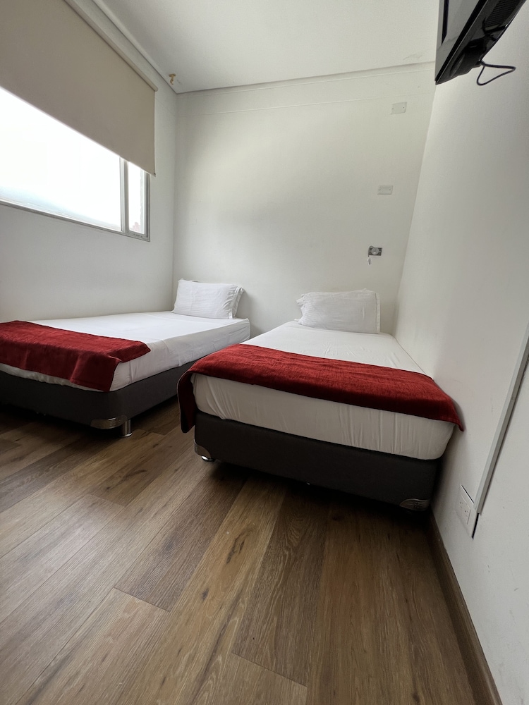 STANDARD, TWIN BEDS