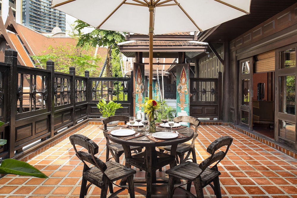 The Davis Bangkok 68/80
