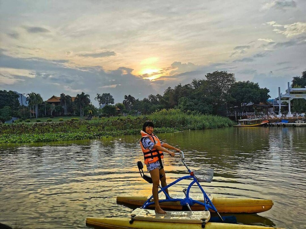 Dream Park Resort 65/75
