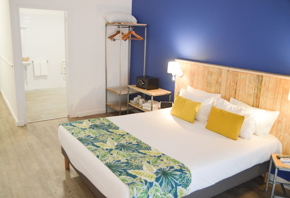 Hotel Le Grand Bleu 11/55