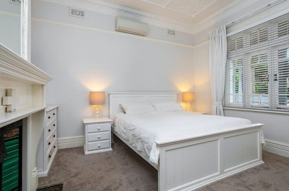 3 Bedrooms, Triple, 1 Single and 3 Queen Beds, Sofa