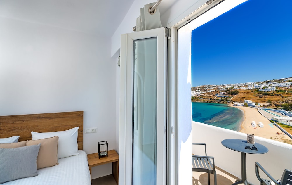 CAPE MYKONOS 24/61