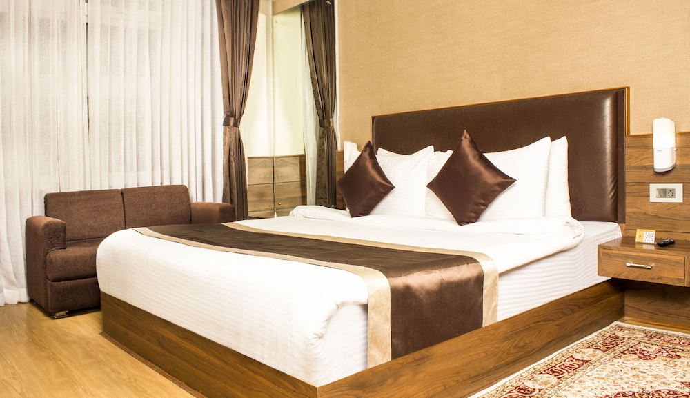 Sumitel Shangrila 18/55