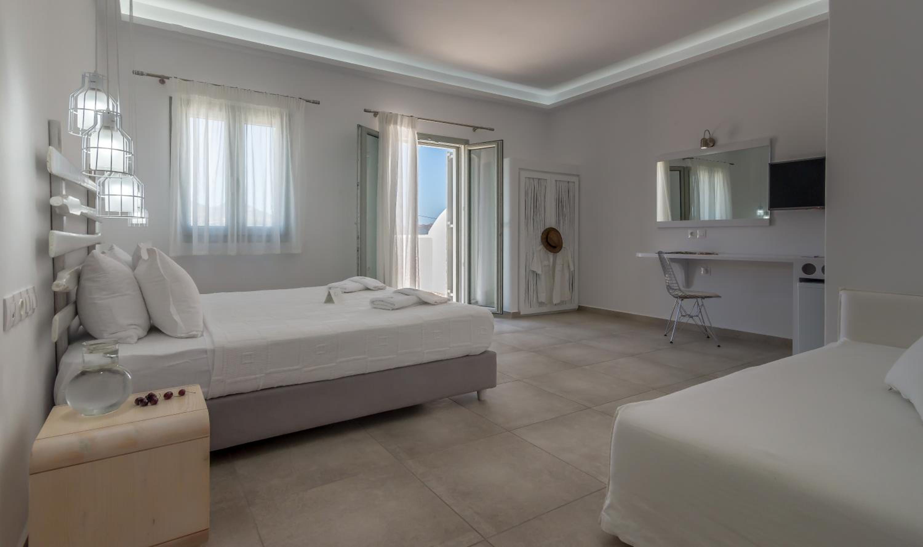 Deluxe, Triple, Sea Front