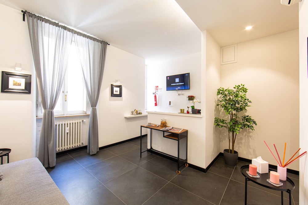 Lombardia40 Luxury Suites 24/36