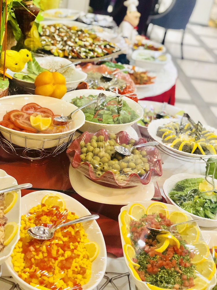 فندق ميرال كراون(Meral Crown Hotel) 47/62