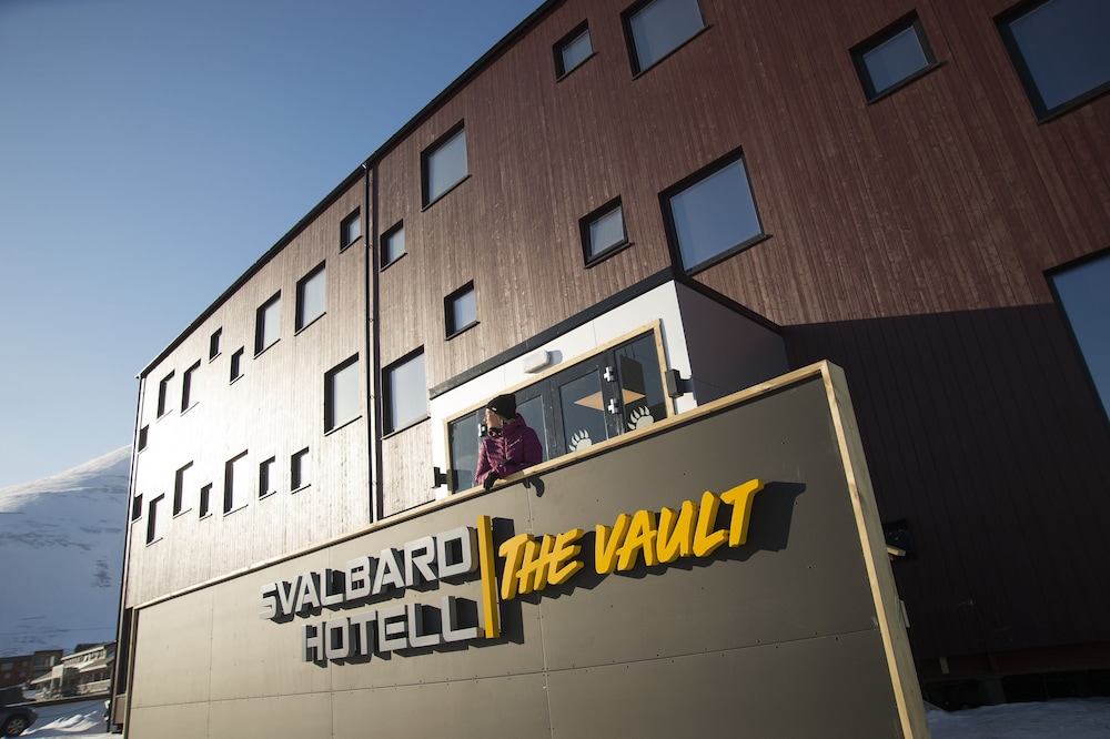 Svalbard Hotell | The Vault 1/30
