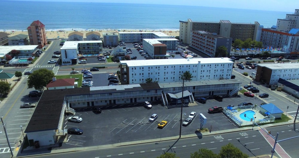 Cabana Motel 27/34