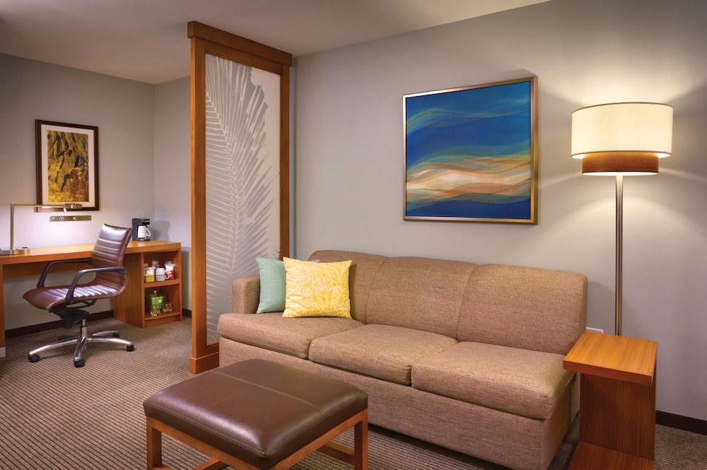 Hyatt Place Waikiki Beach 36/71