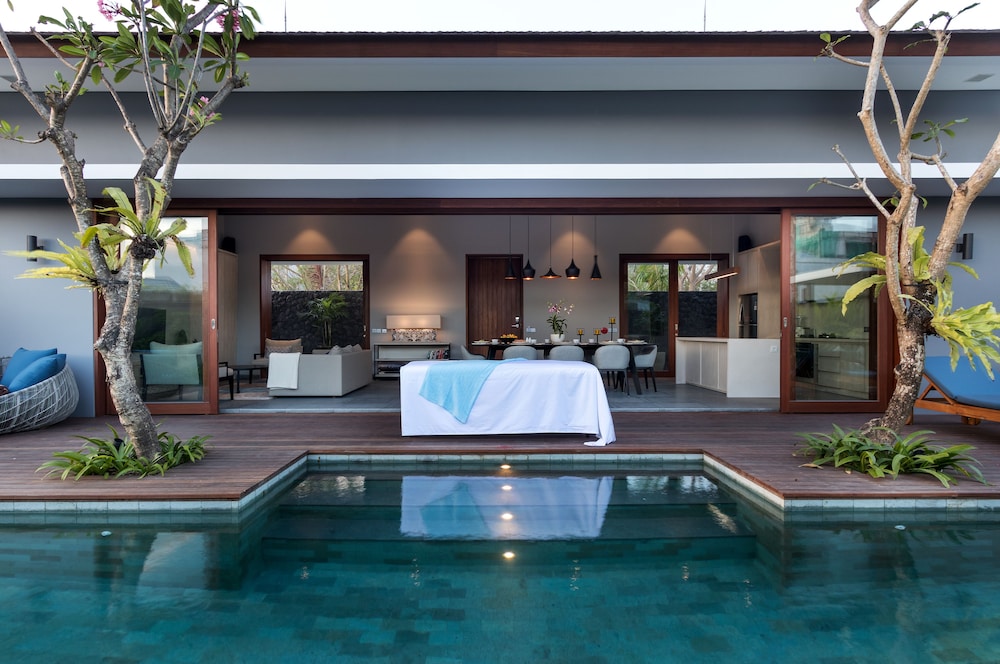 Amarin Seminyak 5/45