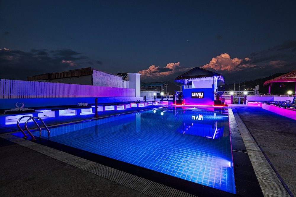Hotel Baya Patong Beach 48/65