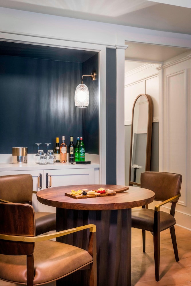 PERRY LANE HOTEL, A LUXURY COLLECTION HOTEL, SAVANNAH 50/60