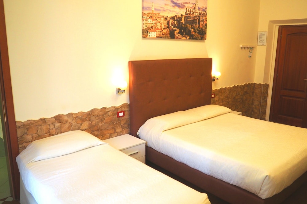Hotel Ester 24/74