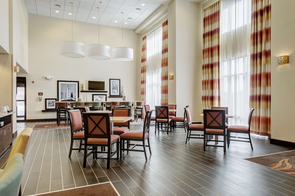 Hampton Inn Poplar Bluff 45/57