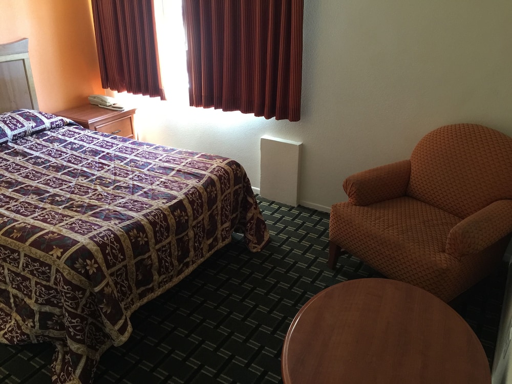 Anaheim National Inn 24/72