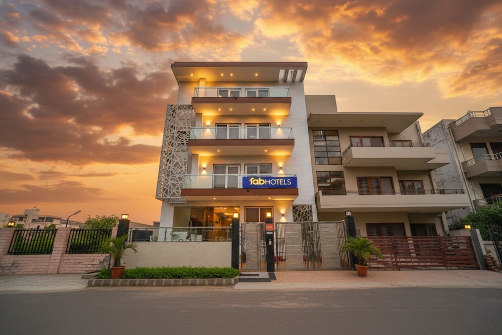 Fabhotel Nstay 32 1/30